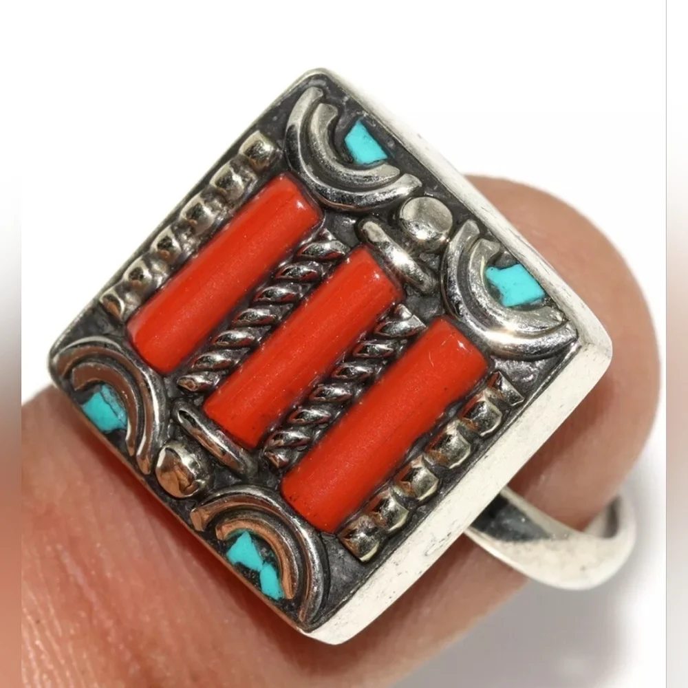 13gms Tibetan Turquoise Red Coral Nepali Tribal Gemstone Ring Adjutable Silver